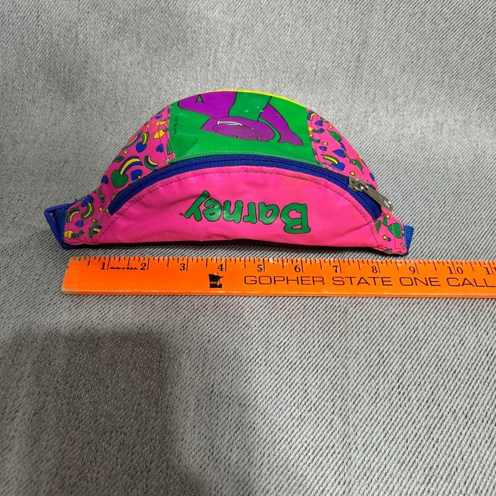 Barney Fanny Pack Kids OS Pink Vintage 1992 Lyons Group Waist Bag Rainbow Heart